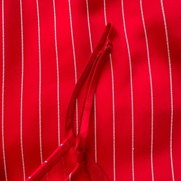 Babaton Aritzia Women's S Red Pinstriped V-Neck Sleeveless Tank Top Blouse Y2K - Picture 5 of 13